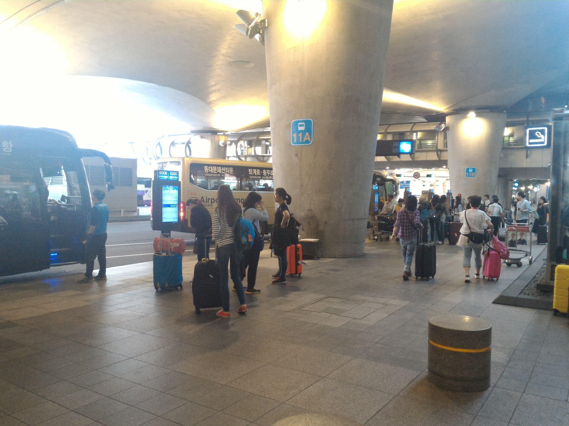 韓国ソウル一人旅 In 仁川国際空港 インチョン国際空港 格安ホテルでソウルひとり旅 グルメ食べ歩き